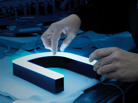G-100 Face and Side Lit formed plastic letters