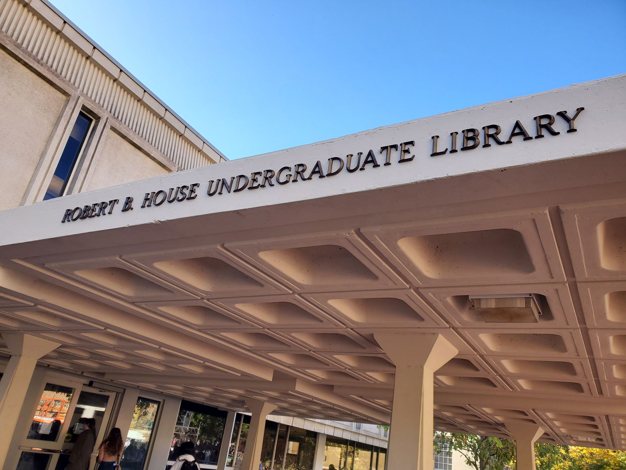 Cast bronze letters at UNC Chapel Hill Library